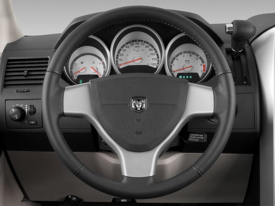  Dodge Grand Caravan 2007 года  (фото 17 из 31)